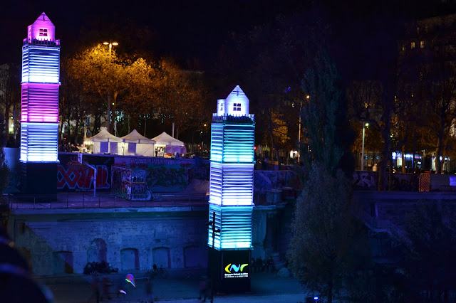 Fête des lumières Lyon 2013 village dans le ciel berges Rhône