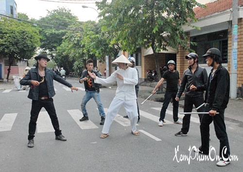 Hiệp Sĩ Guốc Vông