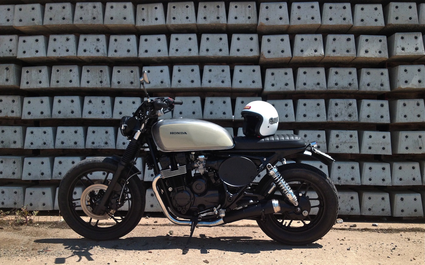 Nighthawk by Aniba Inazuma café racer