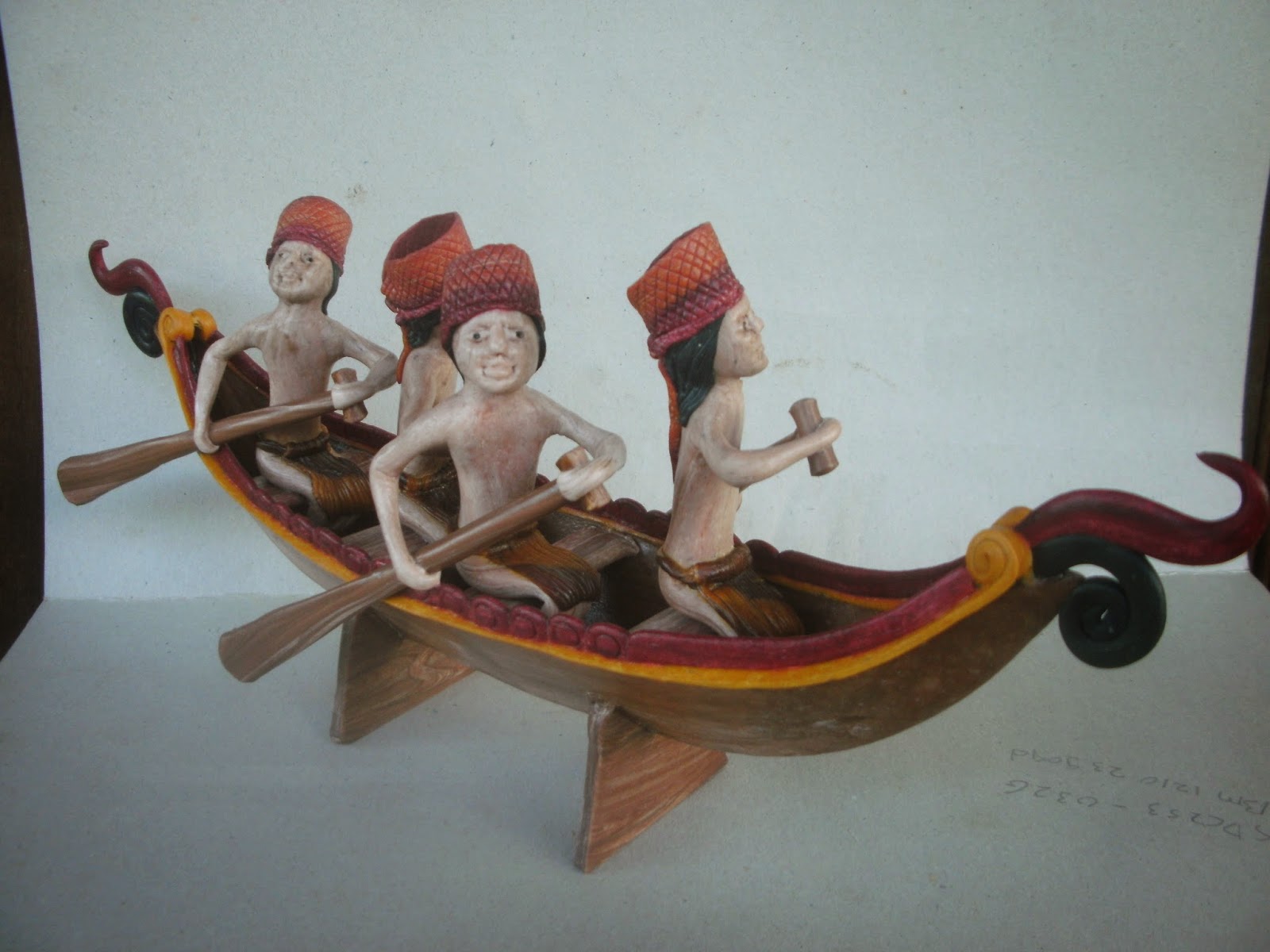 Kerajinan Karet Nyatu Khas Buntok