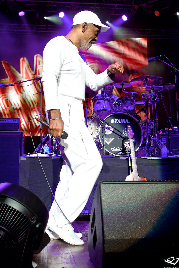 Derek Brad Photography Maze featuring Frankie Beverly The Summer