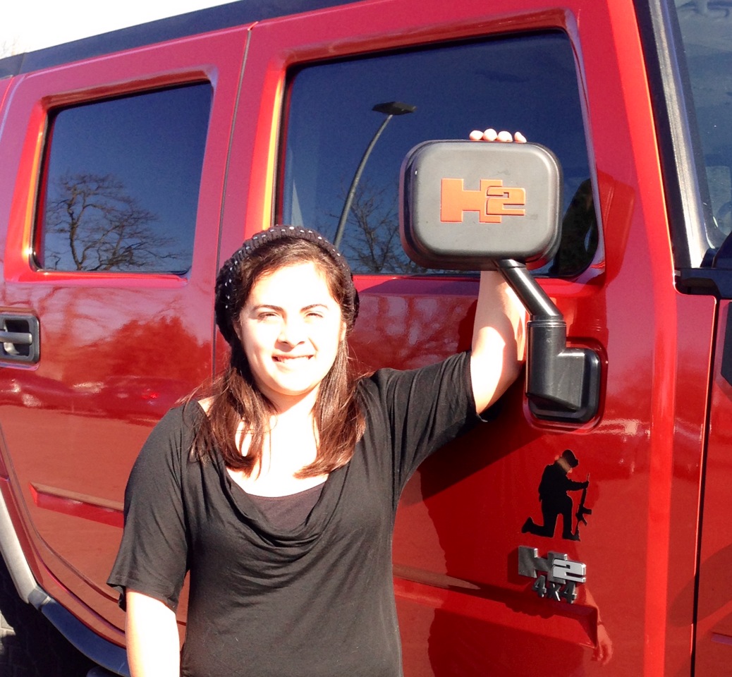 In the Fast Lane with Auto Emporium �COCHE DEL MES