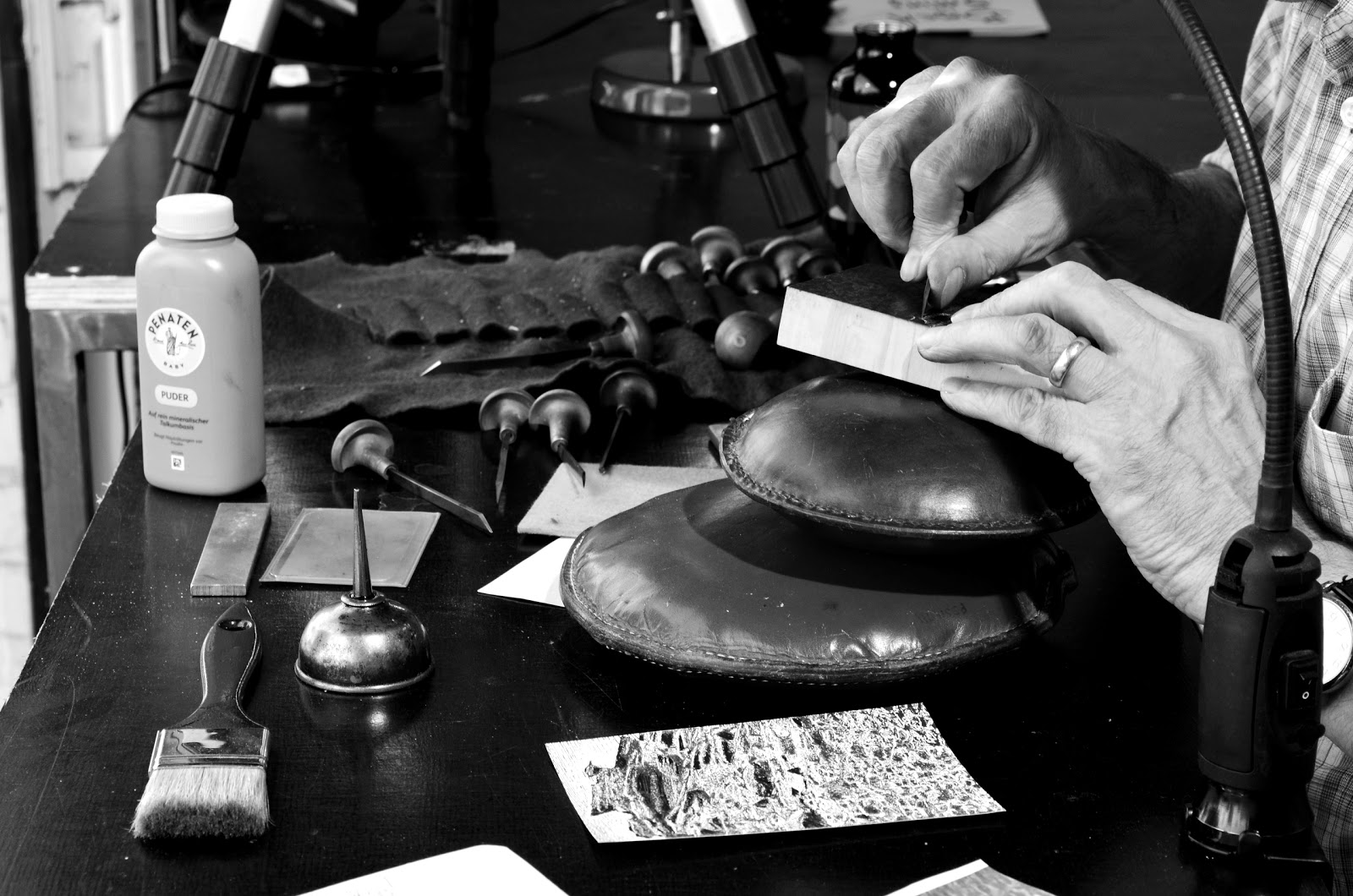 Manual Labour making & makingdo / London THE GALLERY