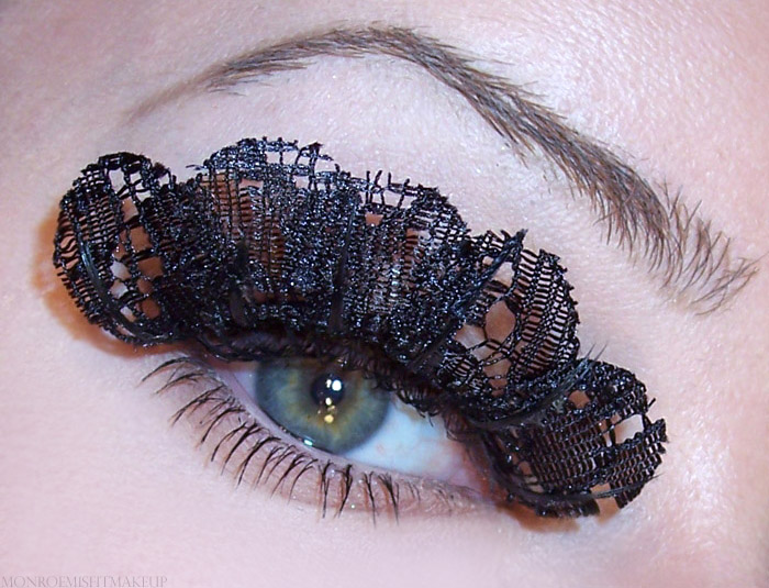 Monroe Misfit Makeup Beauty Blog FOTD Black Lace Lashes