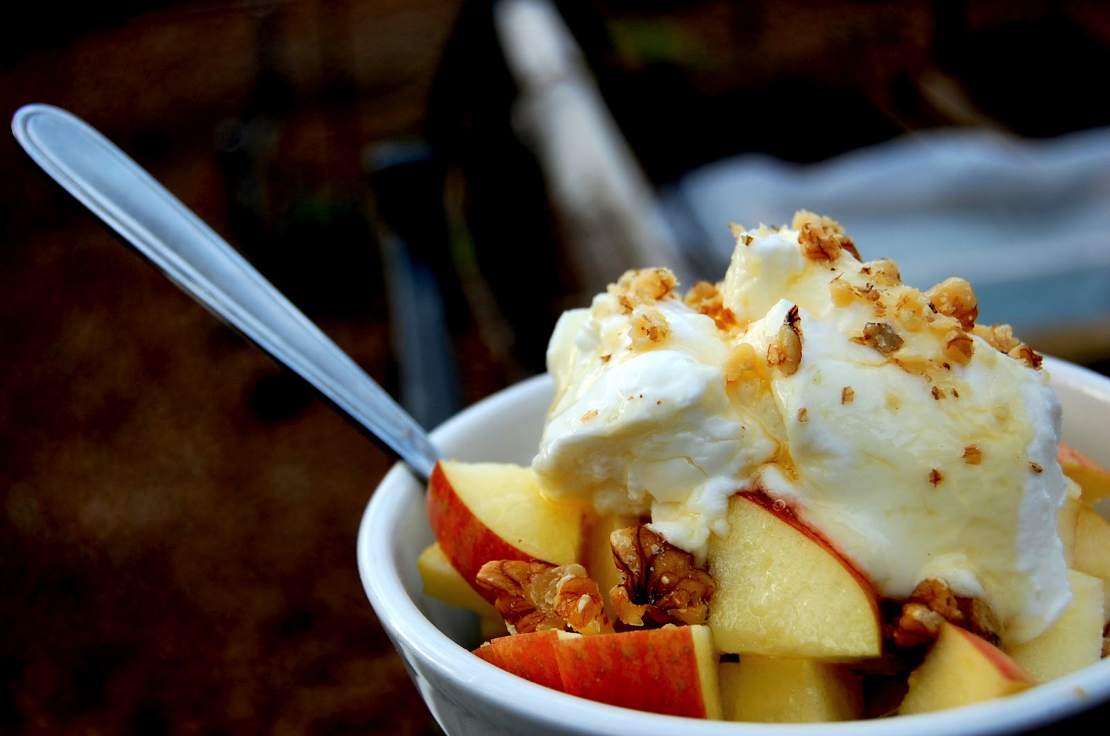 GolladayFit Recipe Wednesday Yogurt With Apples, Walnuts & Honey!