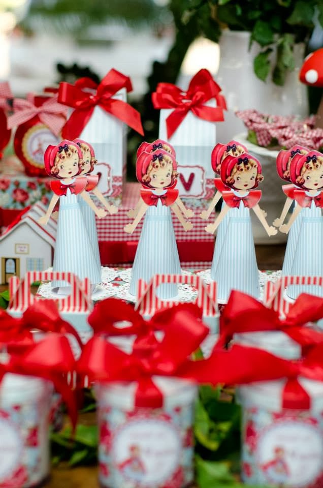 Idéias lindas para decoração de festa Chapeuzinho vermelho (Bolos