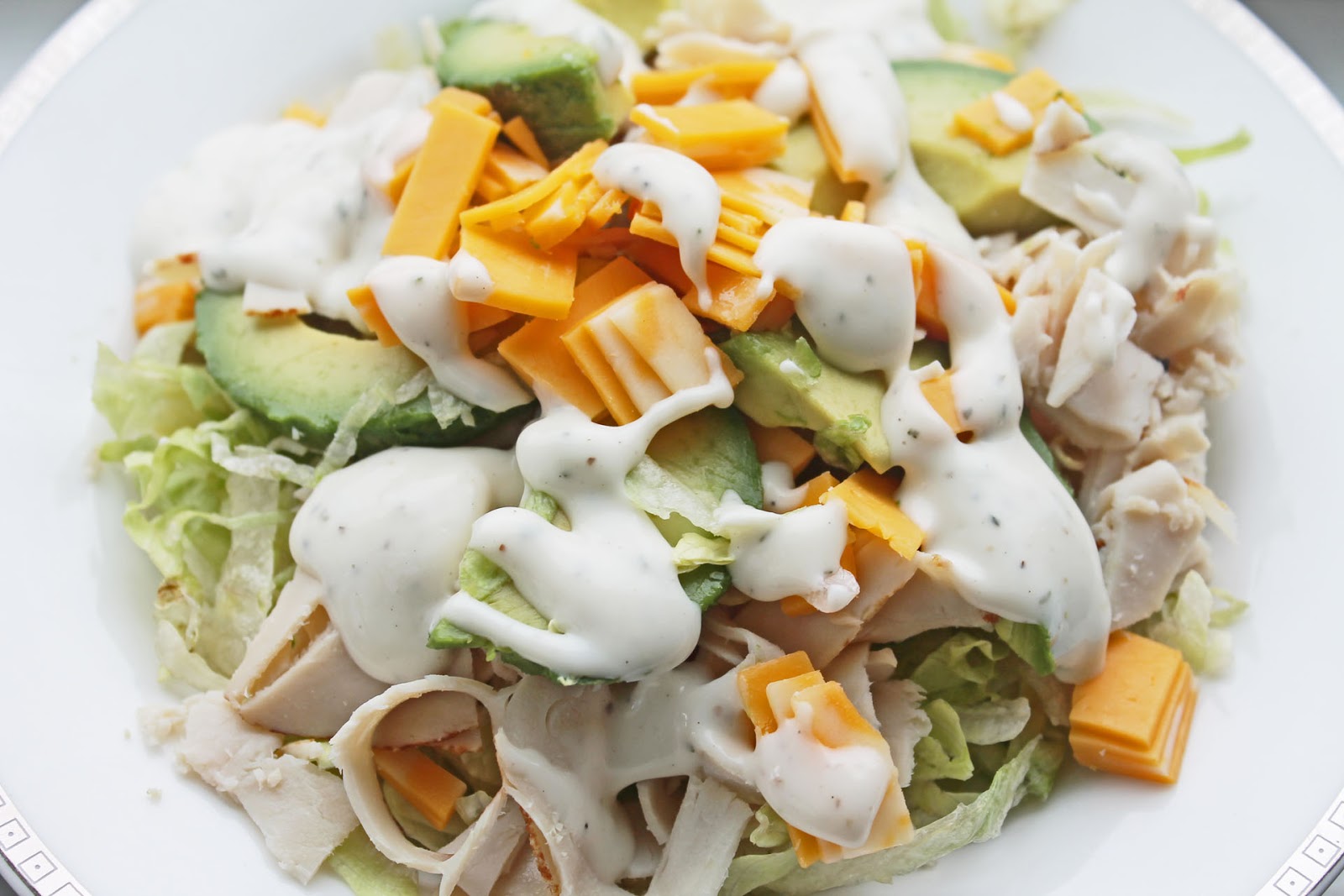 Healthy Dinner Recipe: Shredded Lettuce, Sliced Turkey, Avocado and