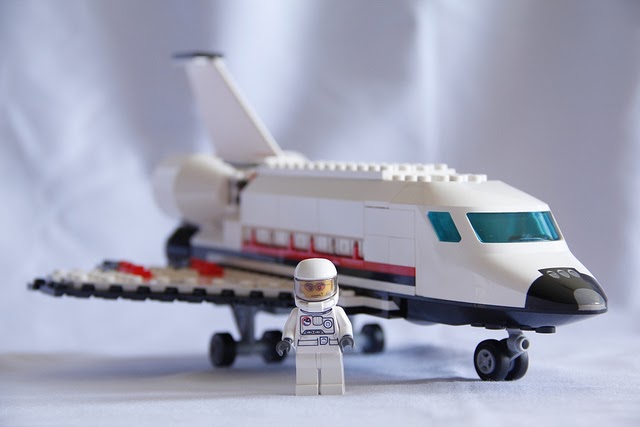 Boris Bricks: LEGO City #3367 Space Shuttle Review