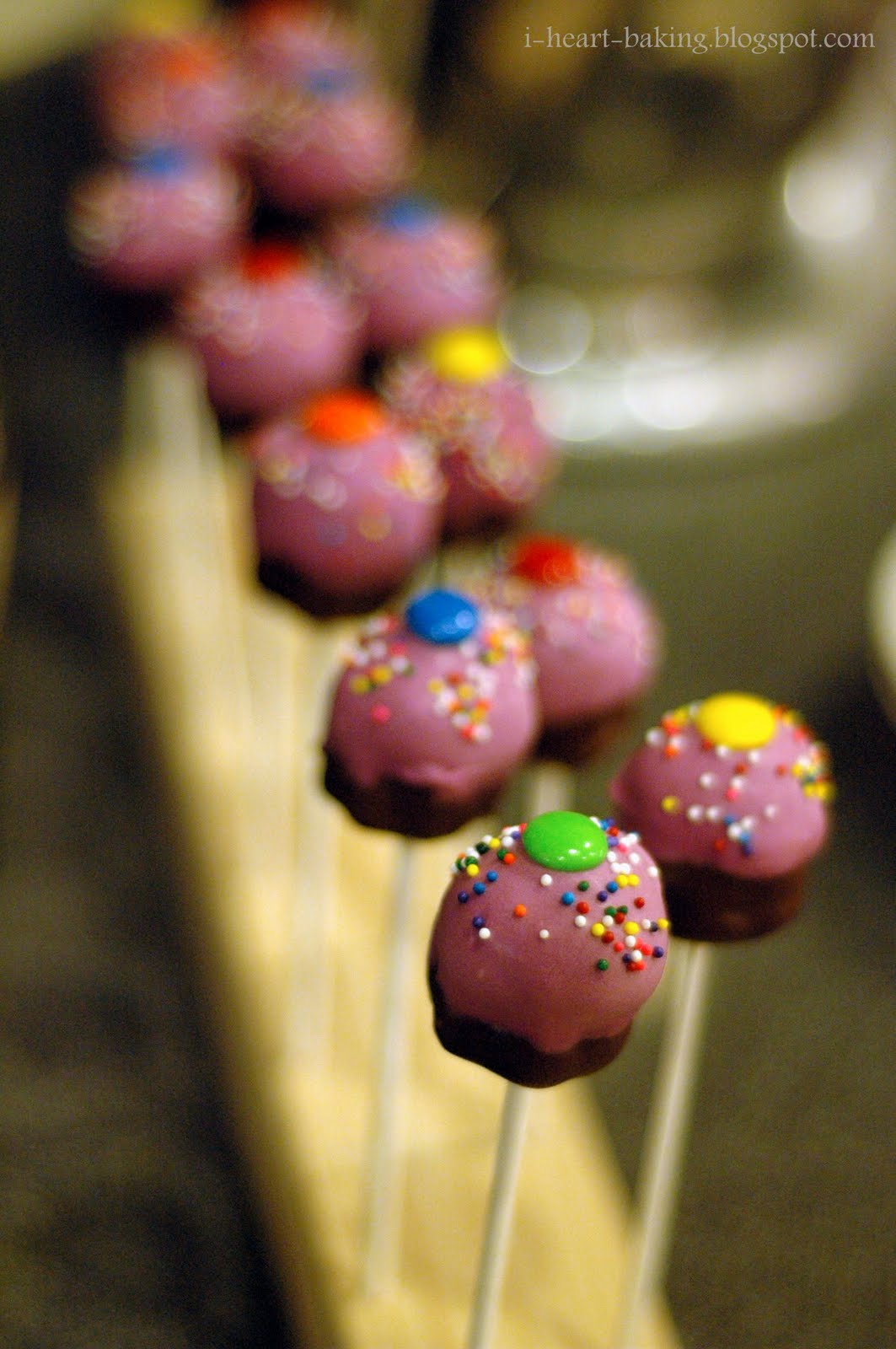 i heart baking! cupcake pops for a wedding