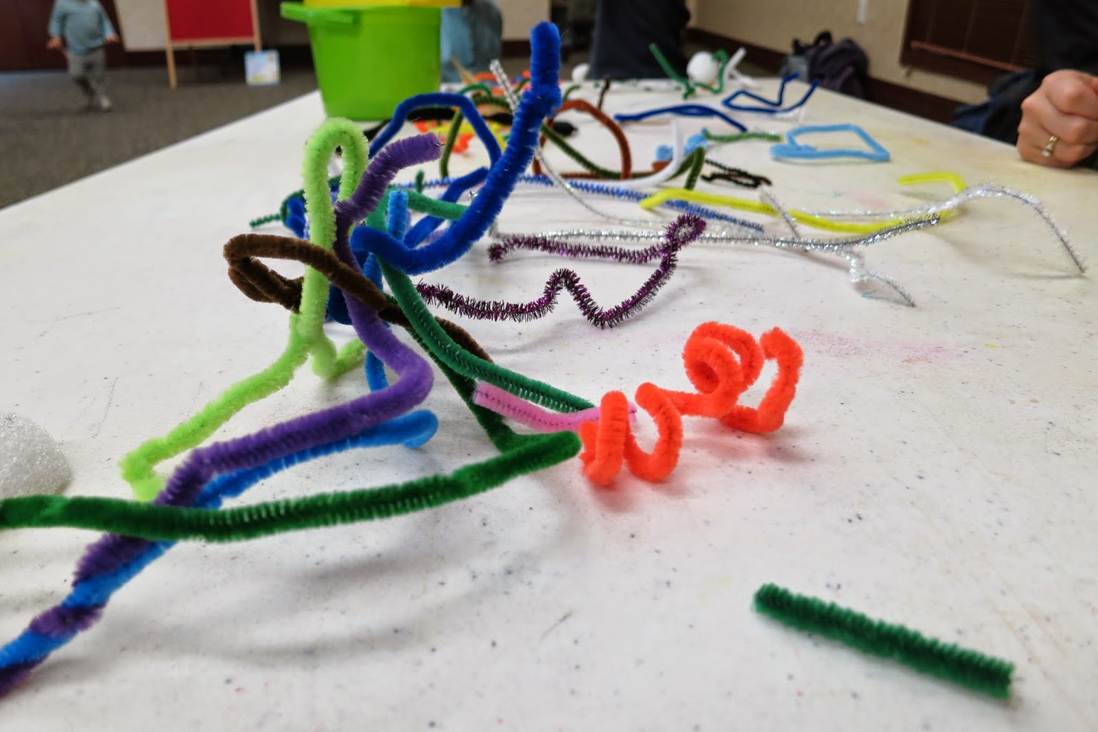 Toddler Art Class Sculpture library makers