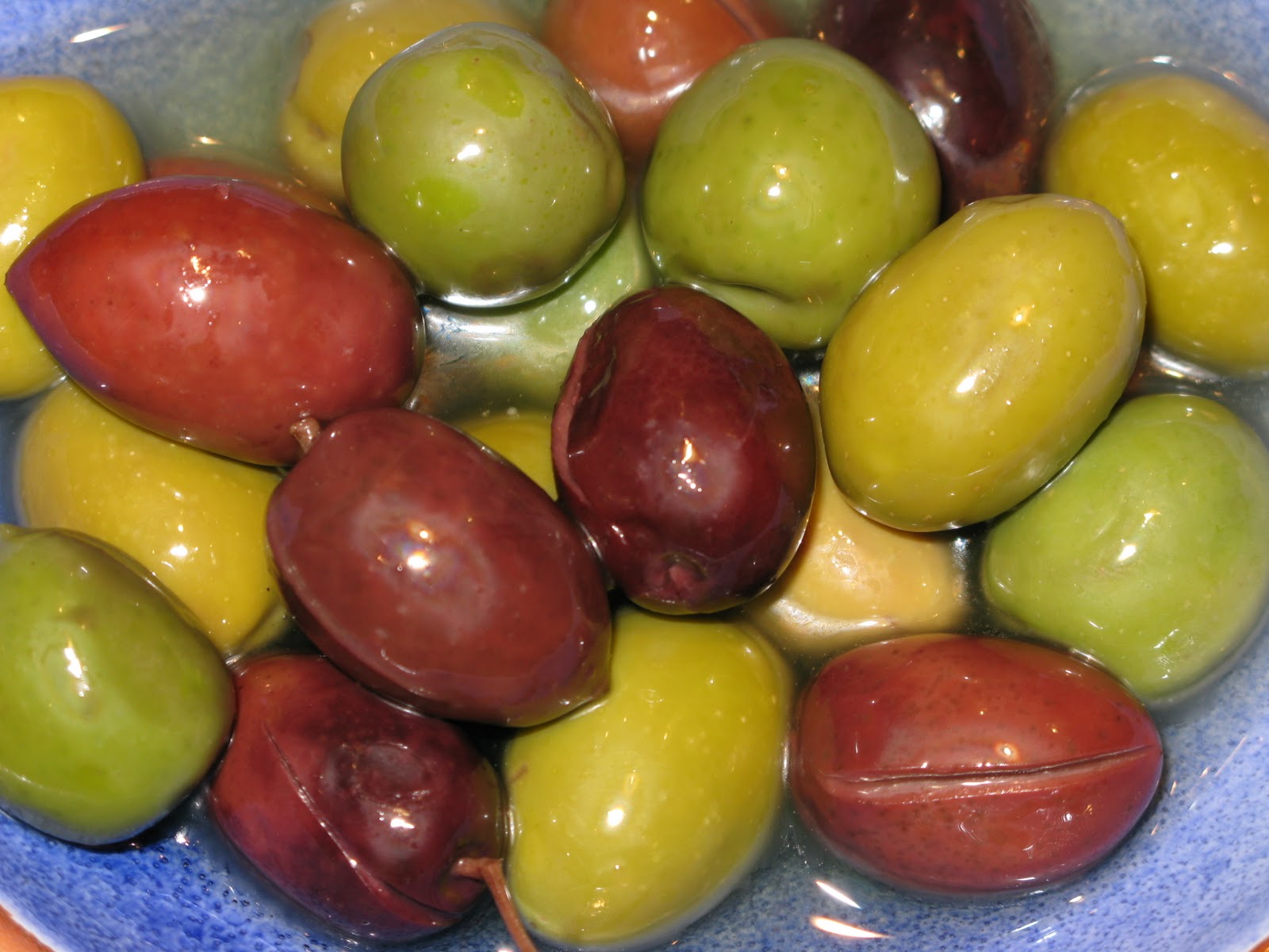 The Food Vine: hot olives!