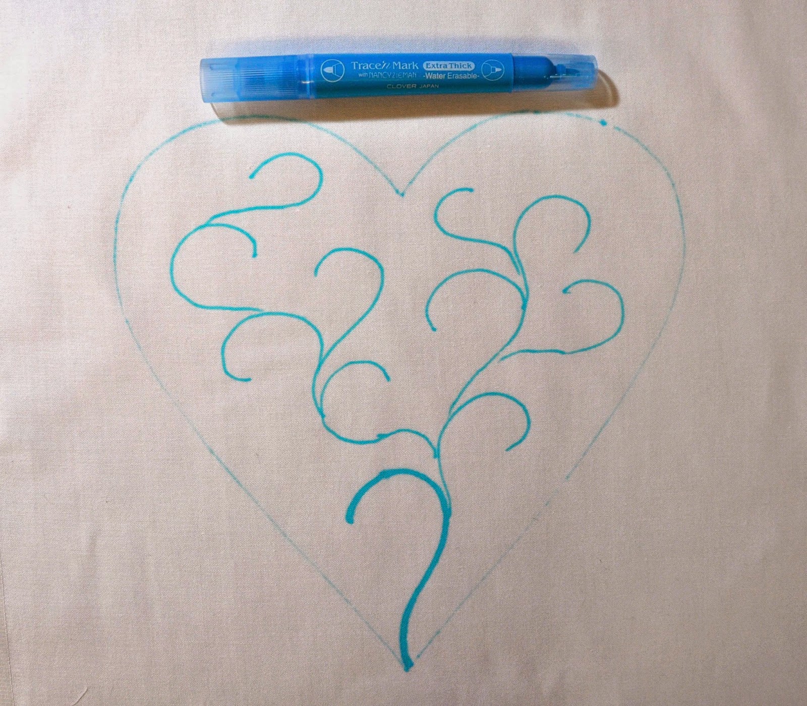 LuAnn Kessi Feathered Heart.....Machine Quilting