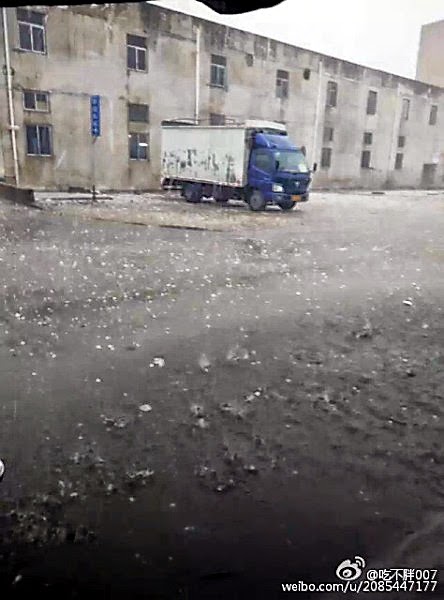Heftiger Hagelsturm In Sudchina Autoscheibe Durchlochert Gerrys