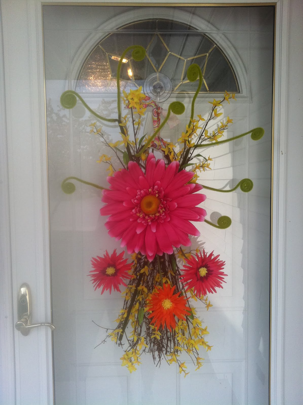 Fabulous, Healthy, & Loving It. DIY Door Swag