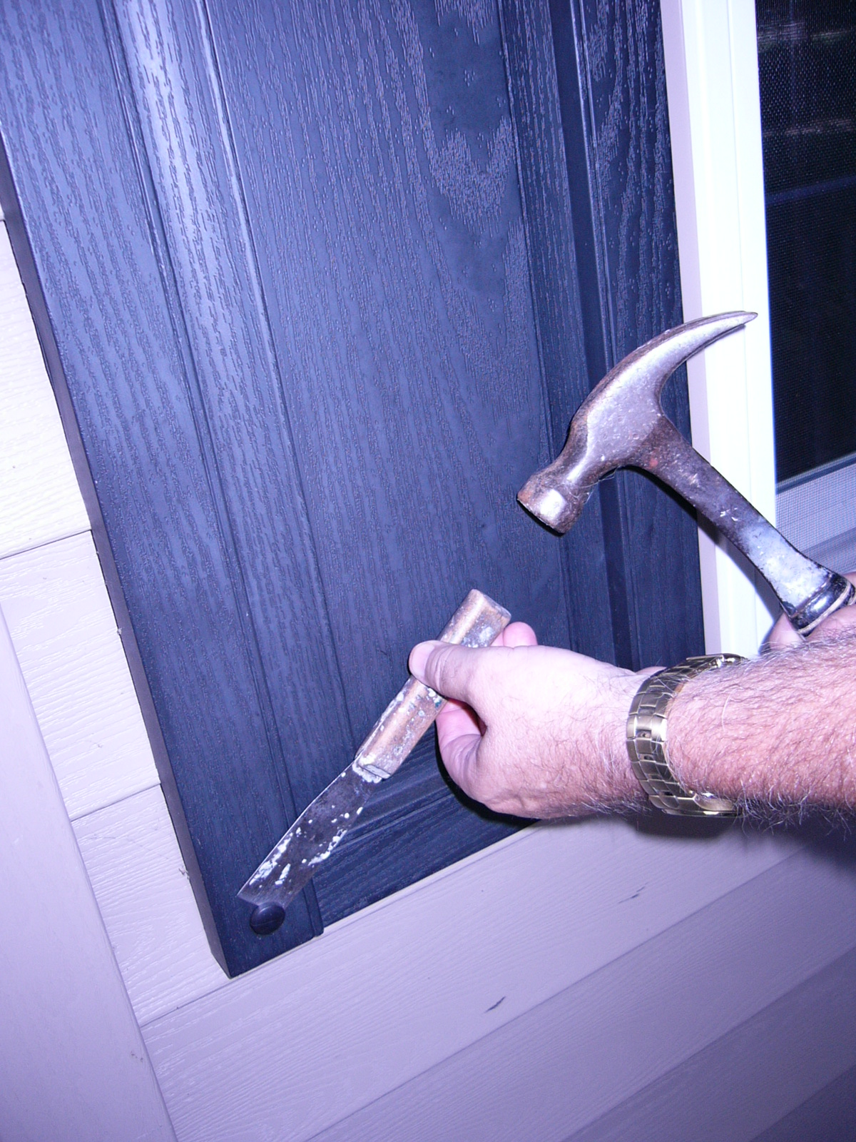 Happy in Hainesport Replacing Damaged Vinyl Siding