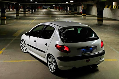 Peugeot 206 Rebaixado + Rodas 17" + Som