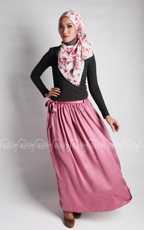 gda s by ghaida satin velvet skirt sold out gda s by ghaida satin velvet skirt sold out