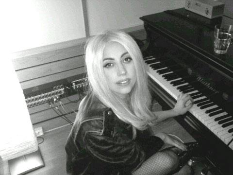 Lady Gaga Plain