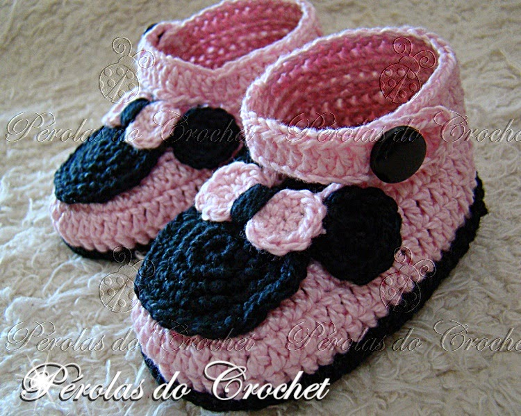 sapatinho de crochê da minnie
