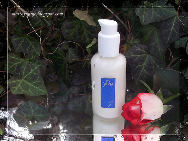 Marta Figluje: balsam Fridge by yDe