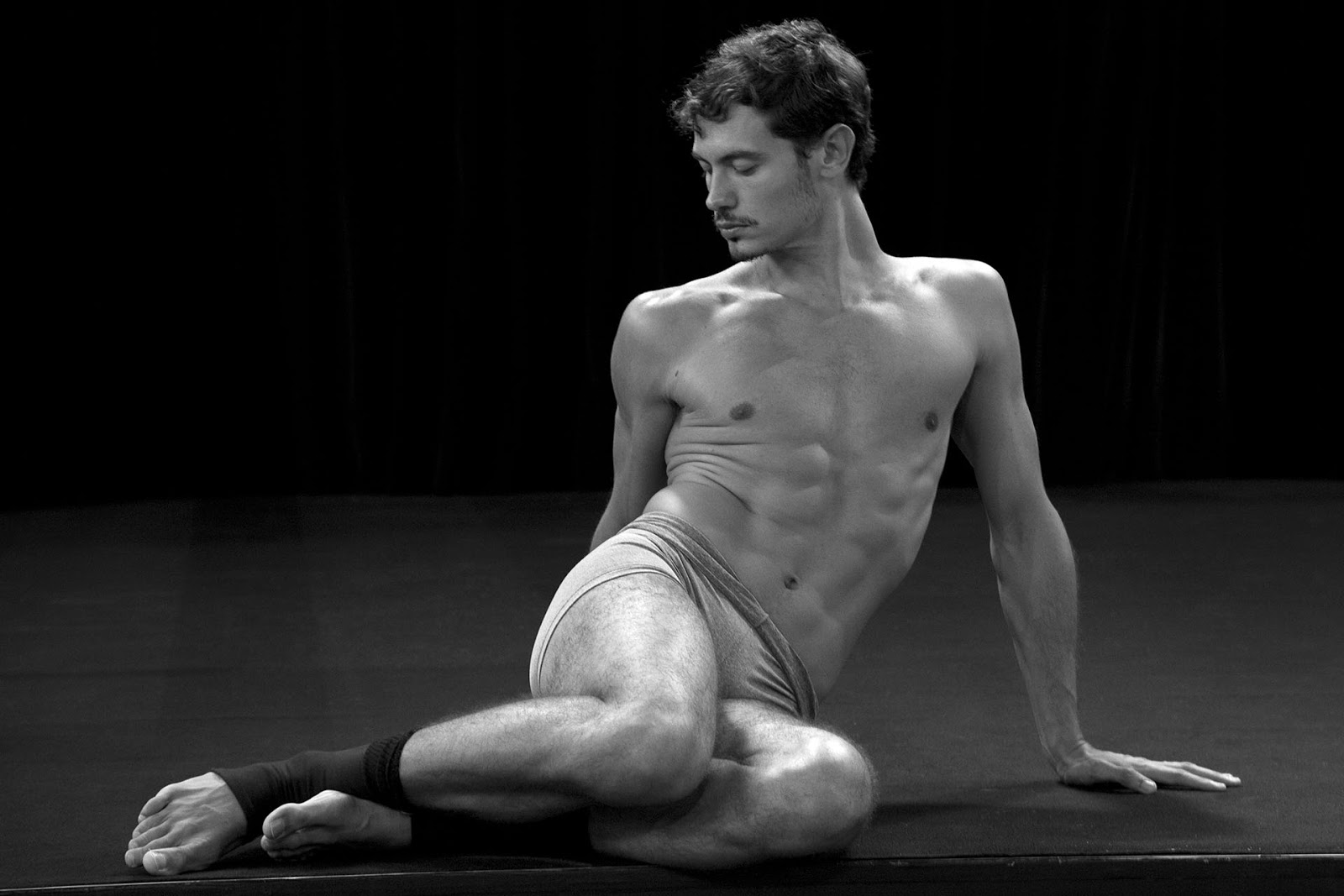 Обнаженный Мужской Балет Фото