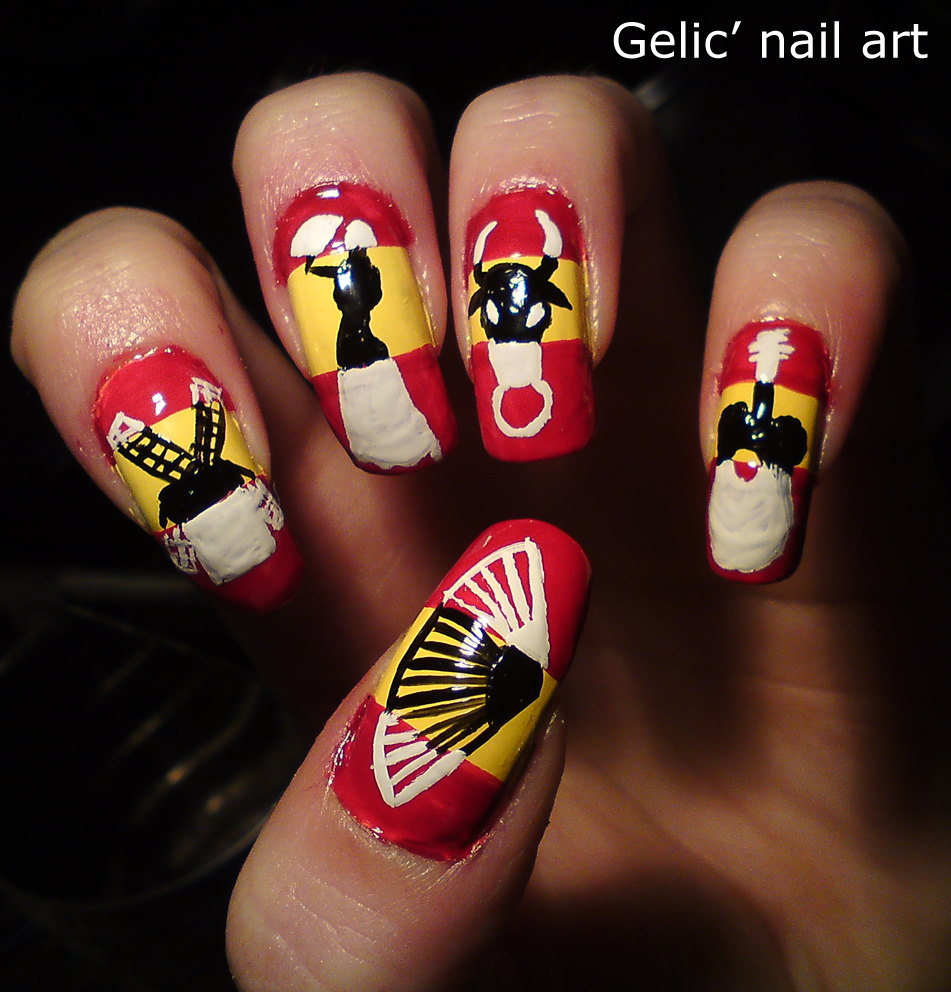 Gelic' nail art Spanish inverted black and white symbols