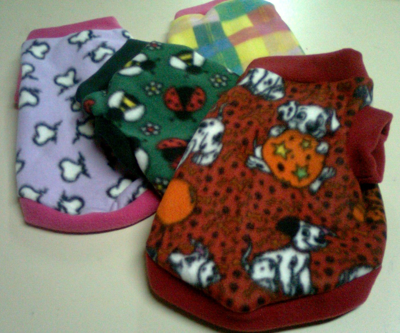 http://2.bp.blogspot.com/-ym5b9tQqBFM/TlVHFvYUP0I/AAAAAAAAAlU/queuoMdQpmU/s1600/cardigans.jpg