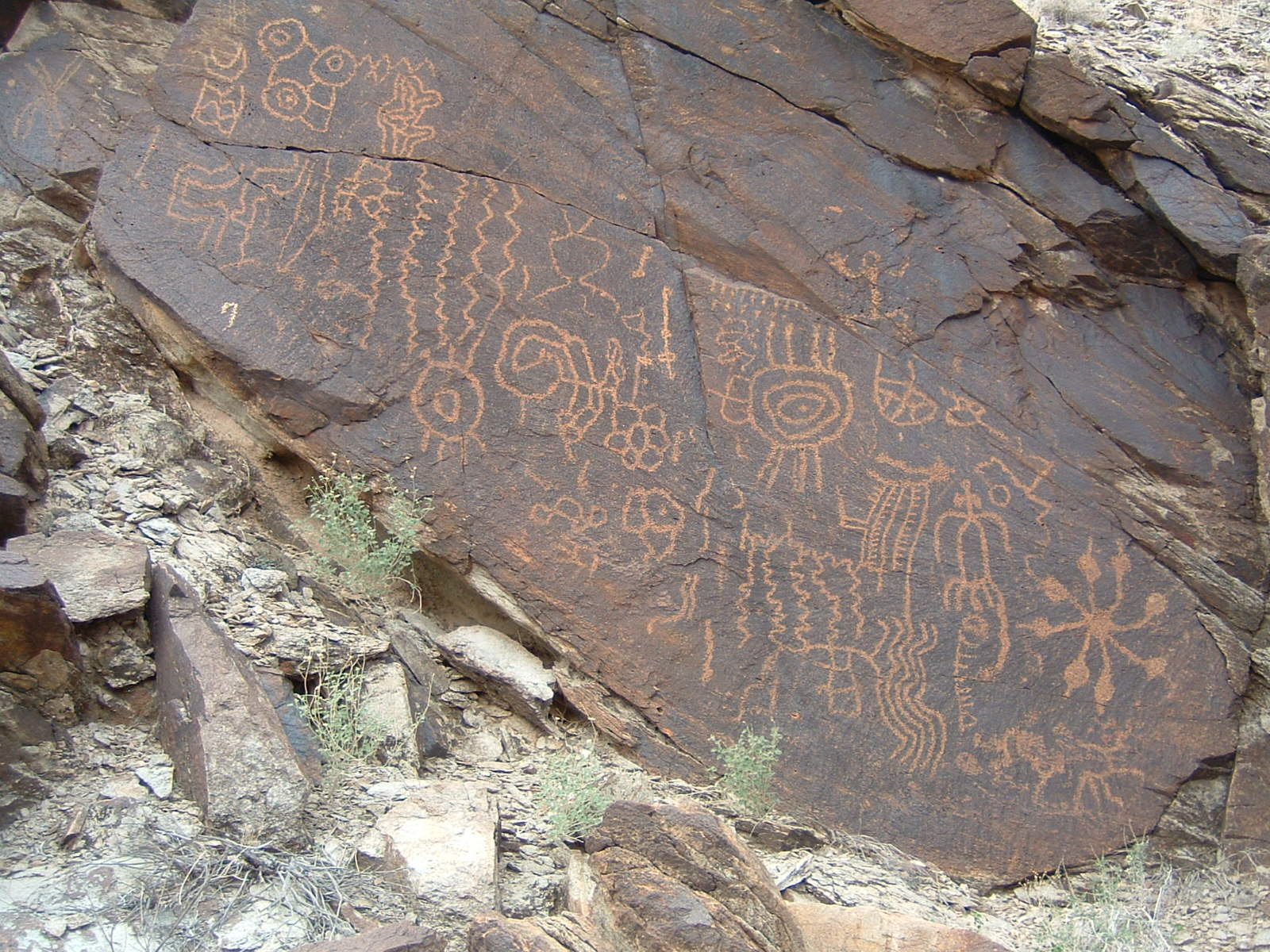 Grand Gulch Hikers Petroglyph Canyon, Blythe