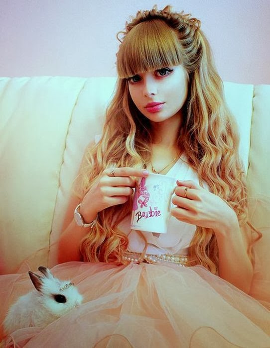 “Russian Barbie Girl” shows off her dolllike features Life Time Photography
