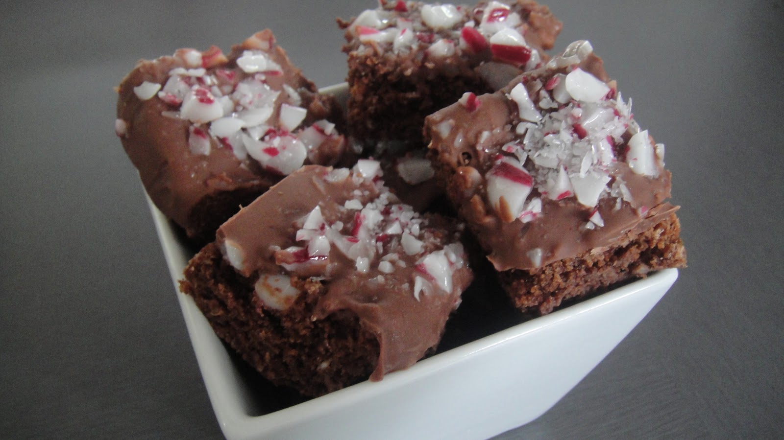Mums in the Kitchen Chocolate Candy Cane Slice