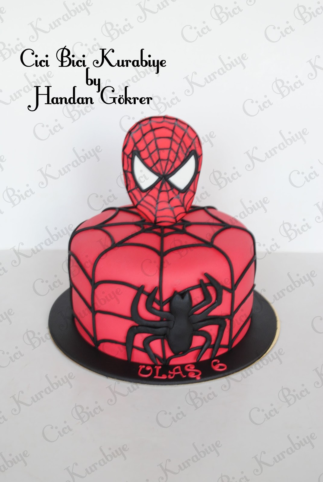 örümcek adam pasta tarifi