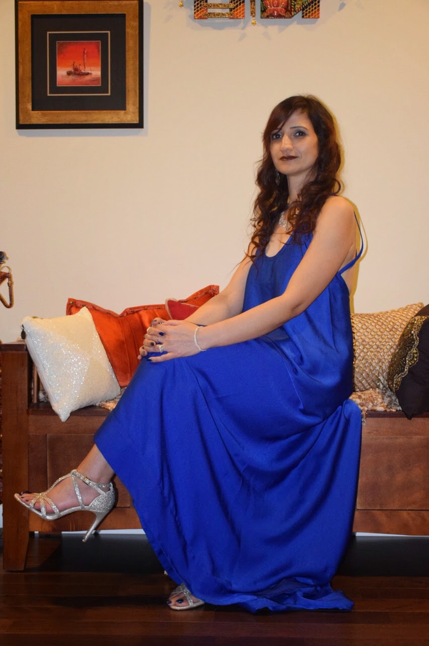 backless dress, royal blue gown, indian fashion blogger, blue backless gown, blue cocktail dress, seattle fashion blogger