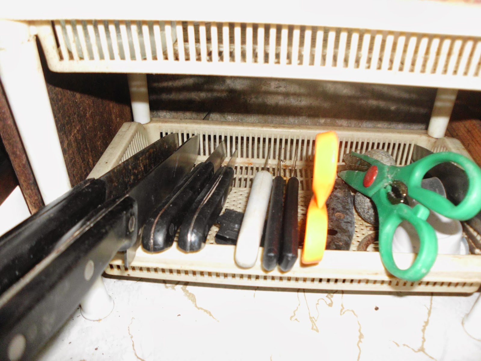 Save Money and Electricity Insulators, SemiConductors and Conductors