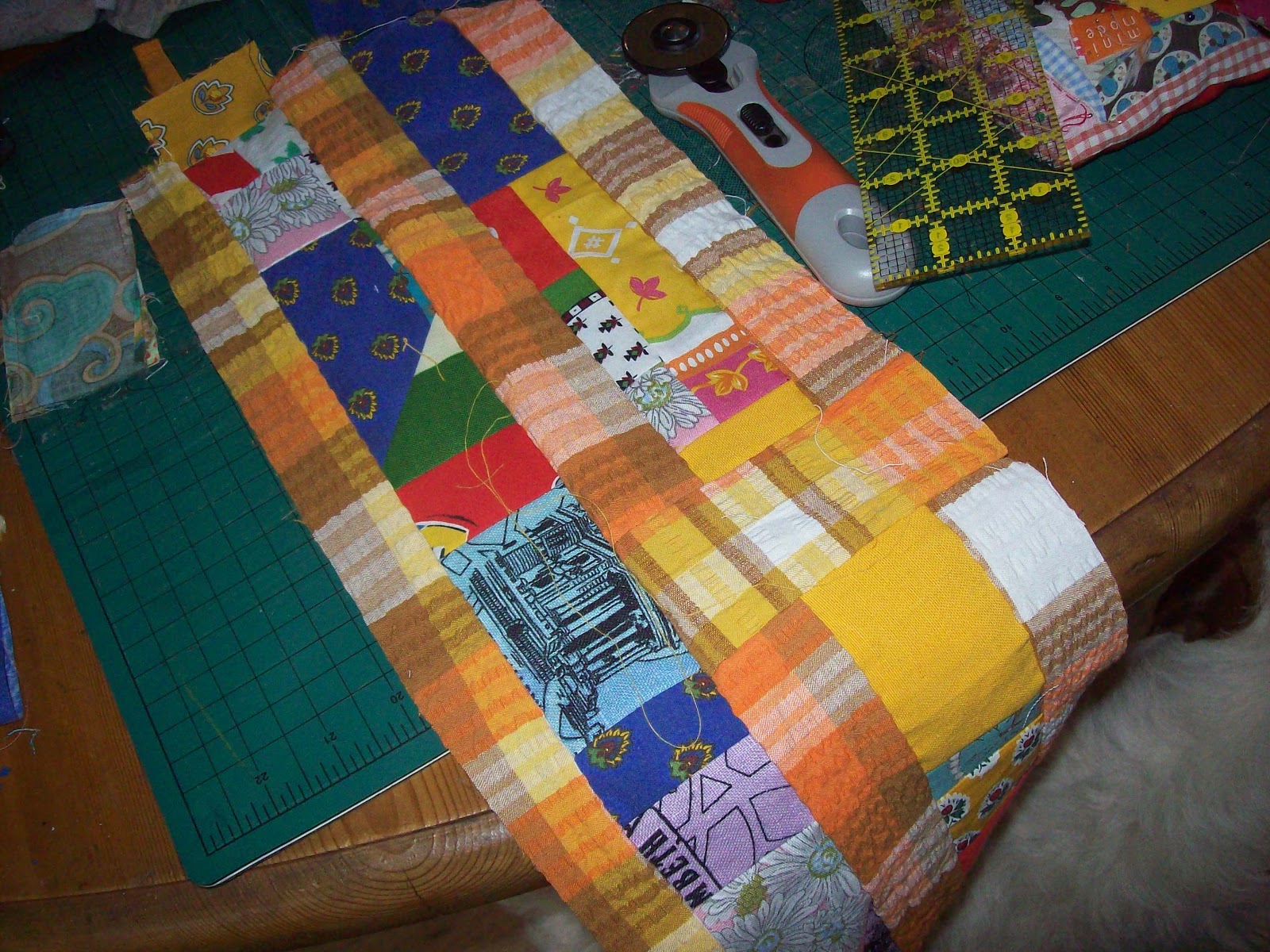 15 minutes play...BumbleBeans Inc. London Underground Tea Towel