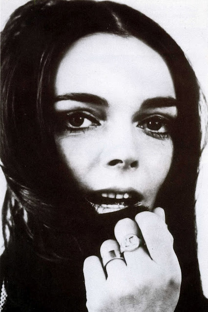 Barbara Steele