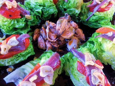 Cogollos De Tudela Con Anchoas Y Pimientos
