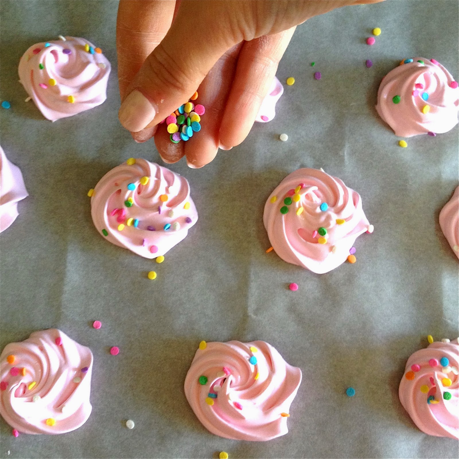Easy Meringue Cookies The Lindsay Ann