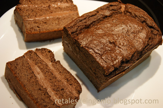 Bizcocho de cacao, almendra y tofu