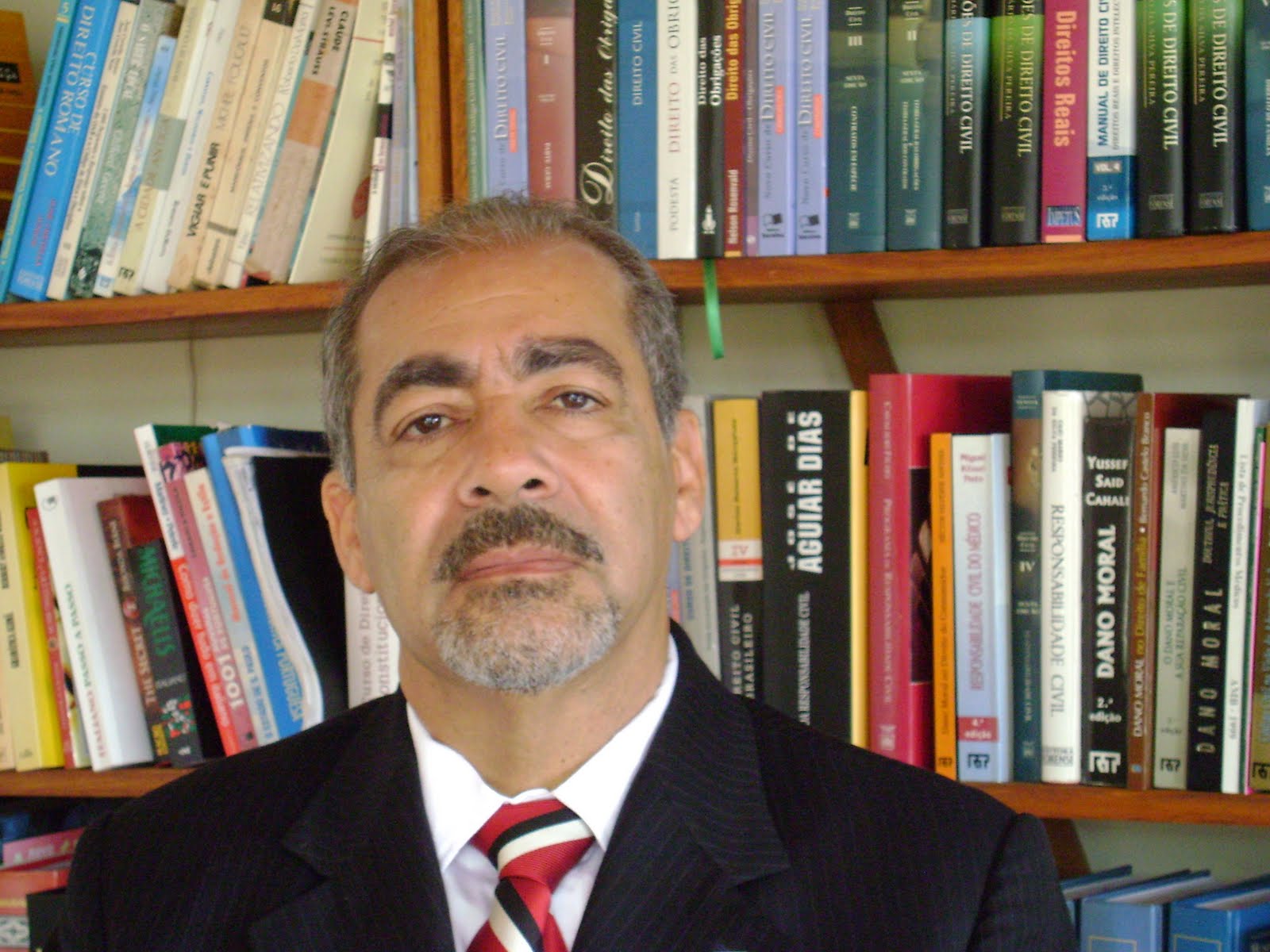 ENSINO DEMOCRÁTICO Professor Ferreira Fevereiro 2014