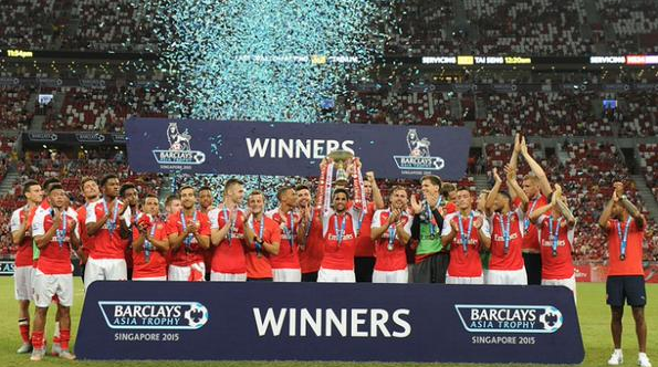 Arsenal Merayakan Kemenangan BAT2015 Singapore Arsenal Merayakan Kemenangan BAT2015 Singapore