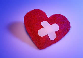 http://2.bp.blogspot.com/-z2DQ_kBQ3as/TimxdRn92hI/AAAAAAAAA8M/BKyW6_cOiOA/s1600/coracao-machucado.jpg