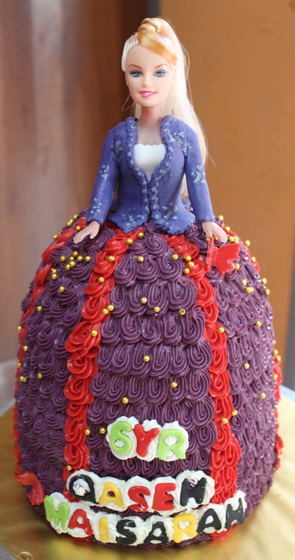 Barbie doll cake in kebaya