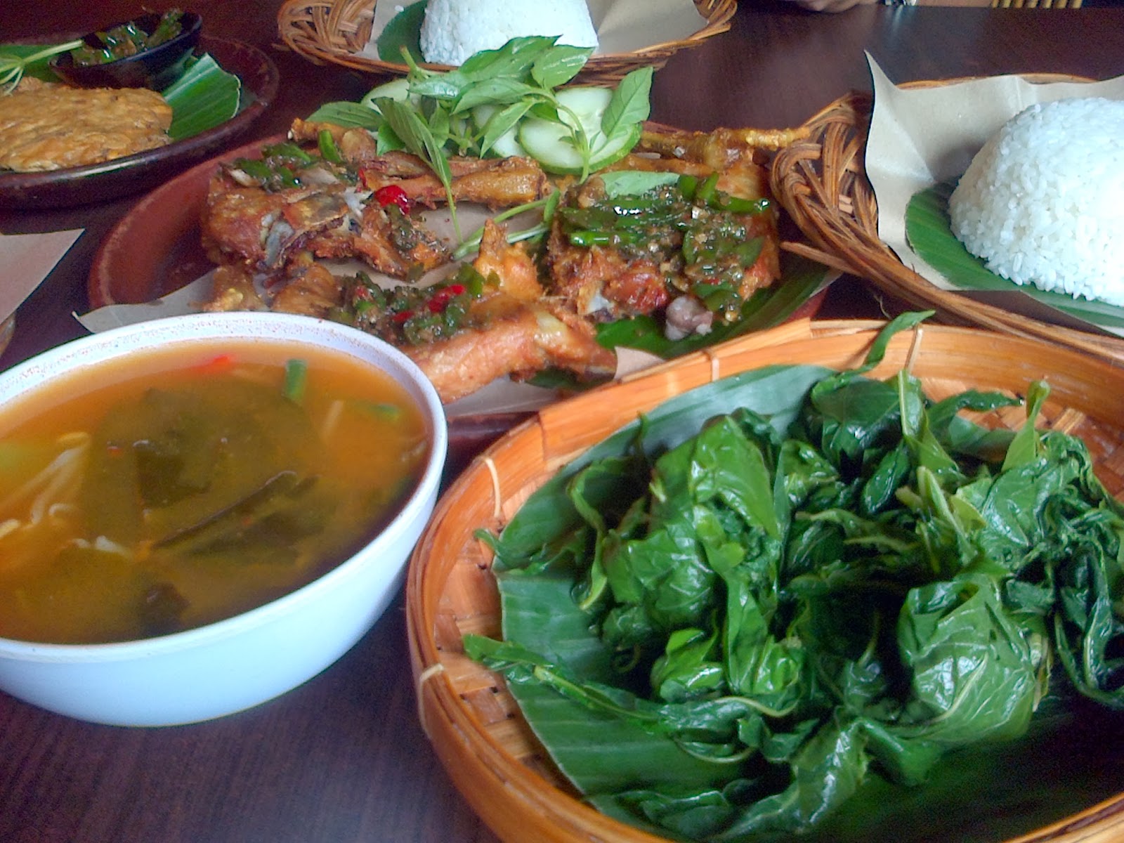 Ayam Goreng Mbok Berek