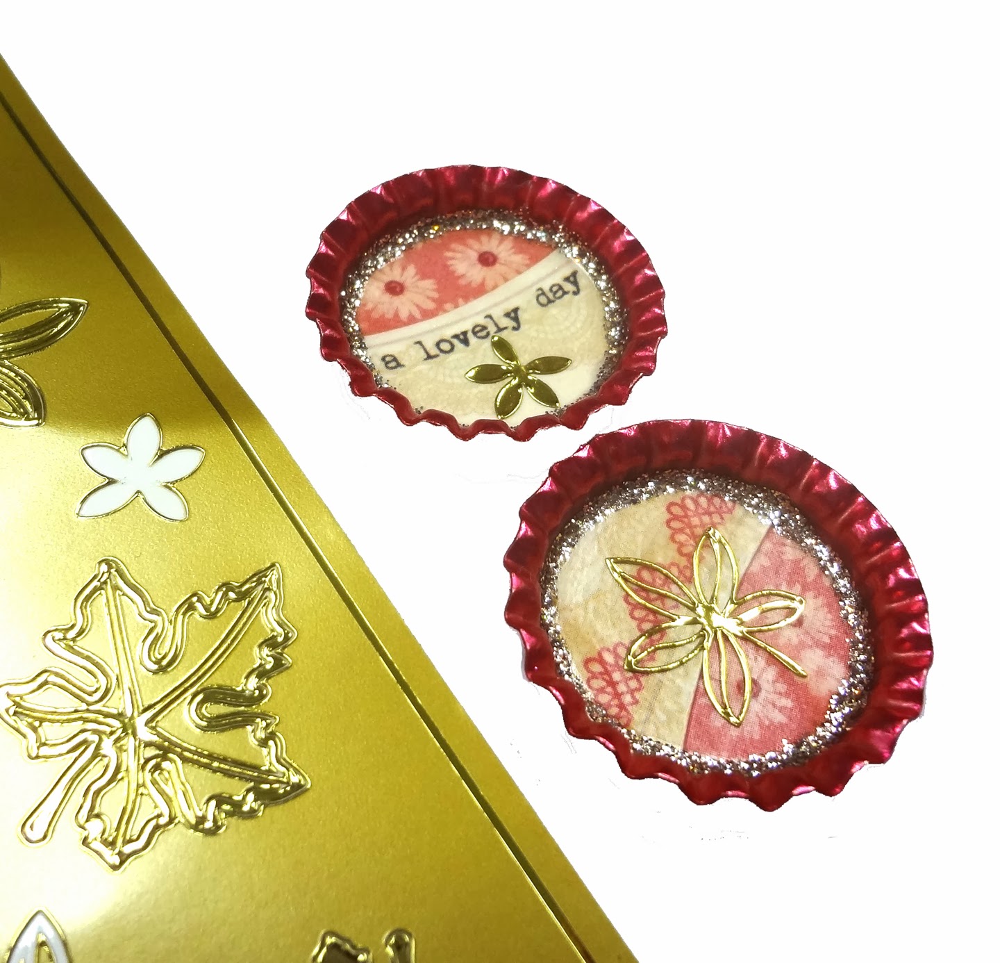 Resin Crafts Glittered Jewelry Resin Bottle Cap Pendant Hobby Lobby