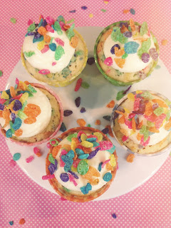 Fruity Pebbles Cupcake Emelyne