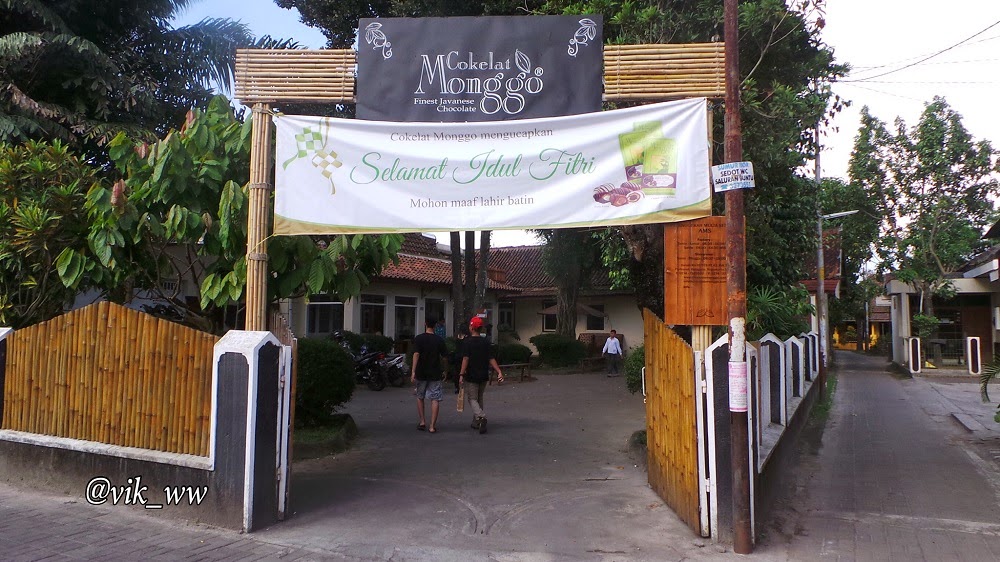 Coklat Monggo Ini Coklat Monggo Ini