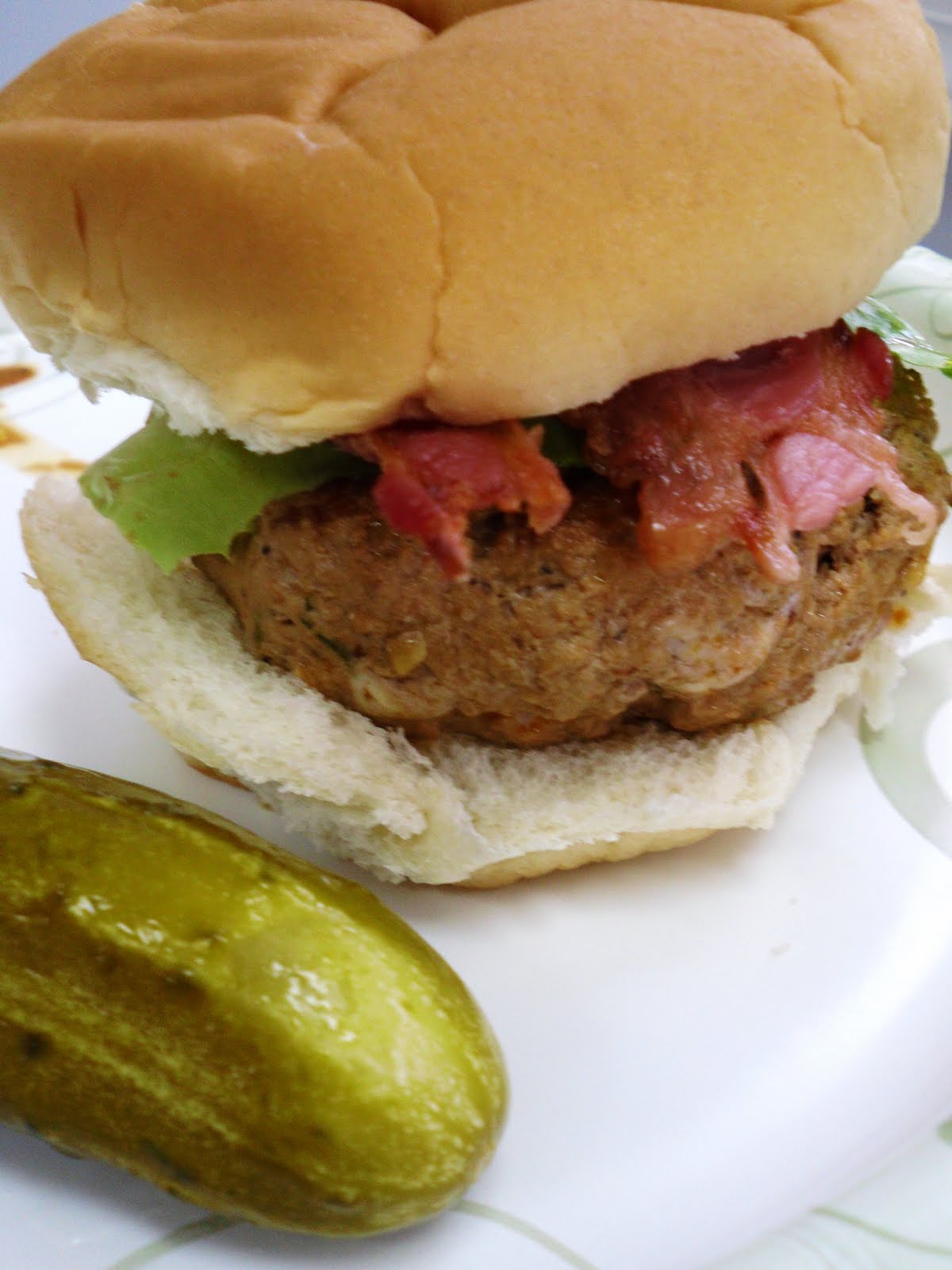 Rachel B. cooks... Buffalo & Blue Cheese Stuffed Turkey Burger