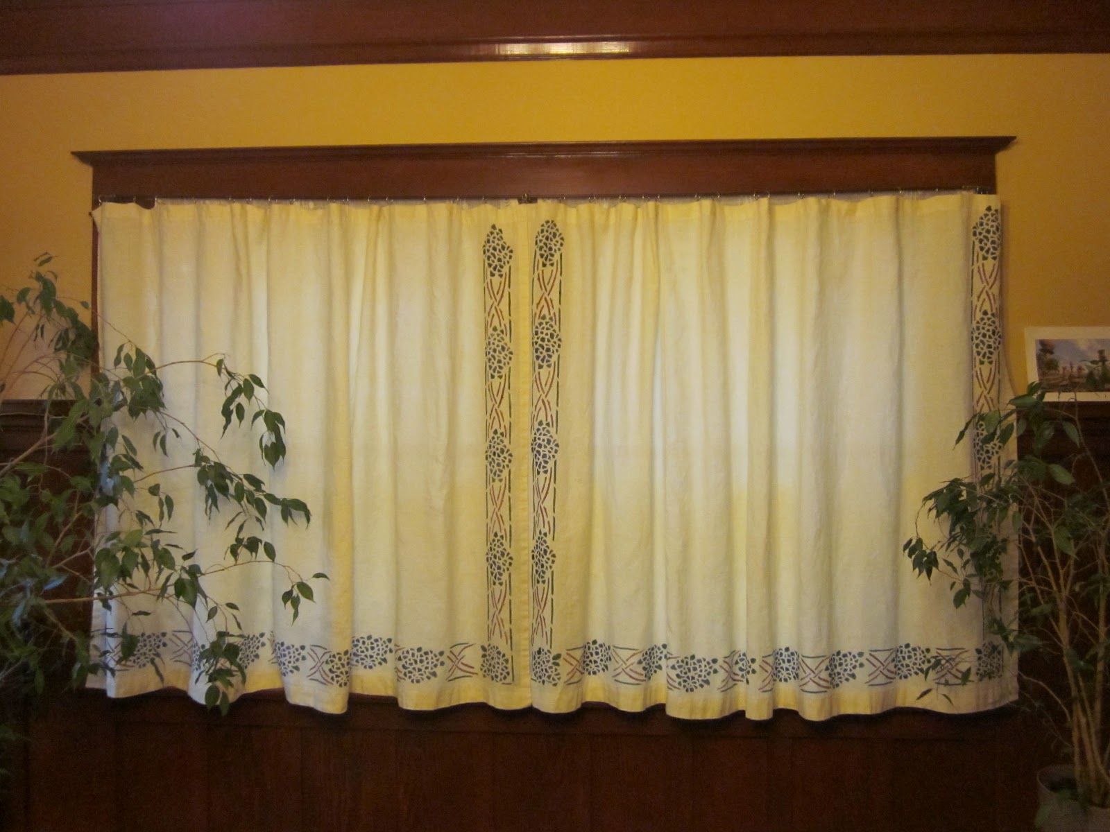 Laurelhurst Craftsman Bungalow: Dining Room Curtains Hung