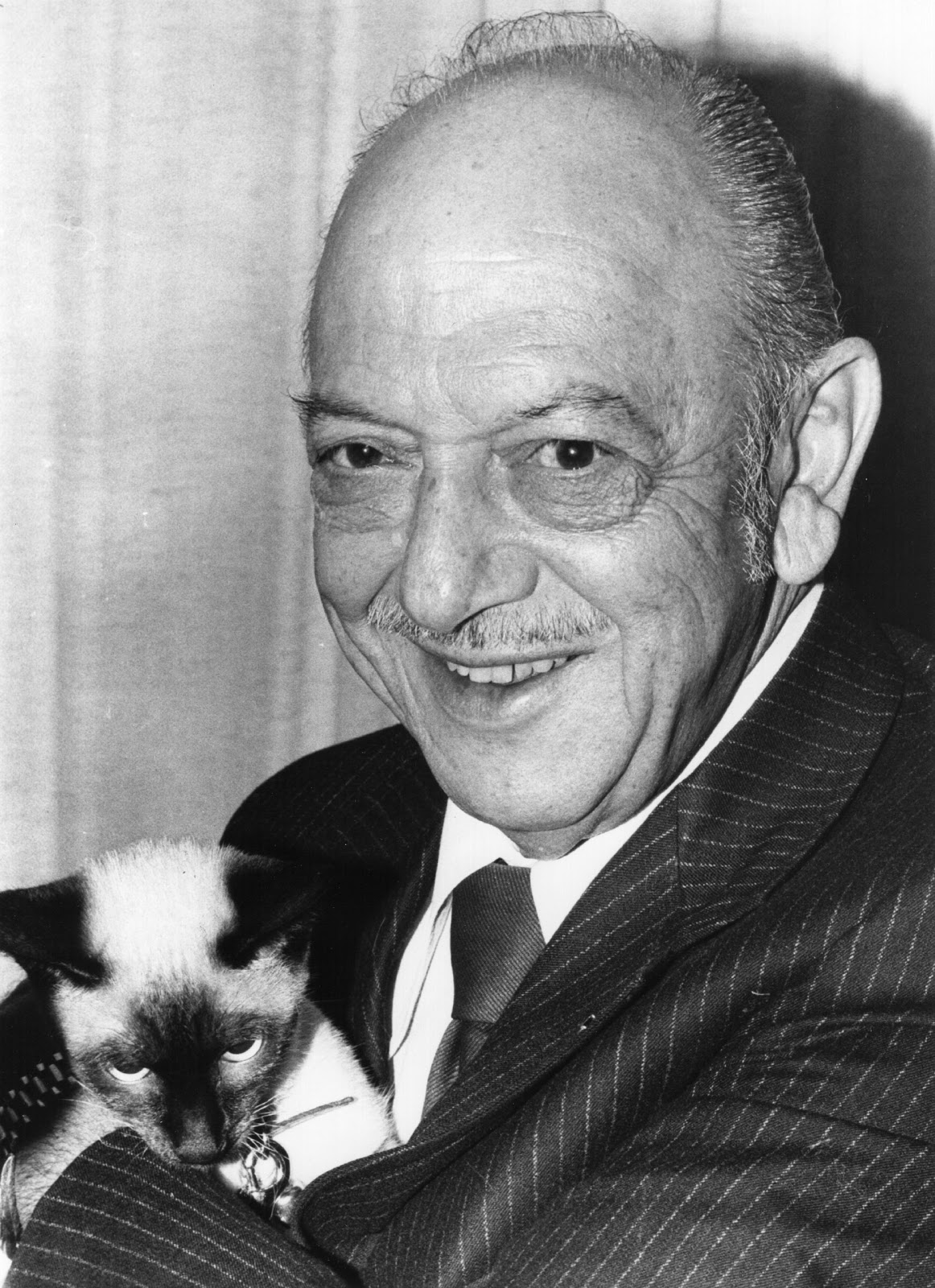 Mel Blanc: Man of a Thousand Cartoon Voices | The Scott Rollins Film