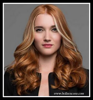 Cabello cobrizo dorado, con mechas de Loreal Professionnel - Bella en Casa
